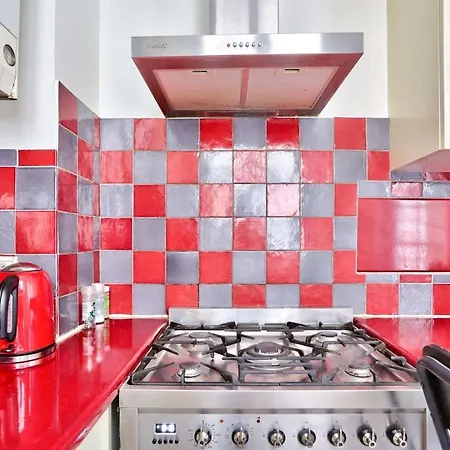 Arc De Triomphe Superbe Free Netflix Apartmán