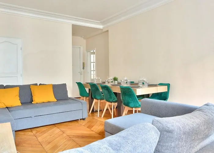 Arc De Triomphe Superbe Free Netflix Apartment *