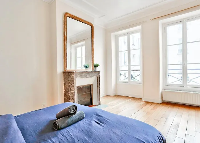 Apartment Arc De Triomphe Superbe Free Netflix Paris