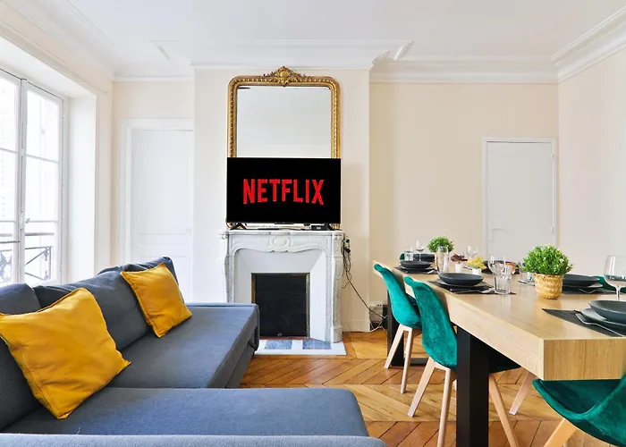 Apartment Arc De Triomphe Superbe Free Netflix Paris