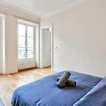 Arc De Triomphe Superbe Free Netflix Apartamento Paris
